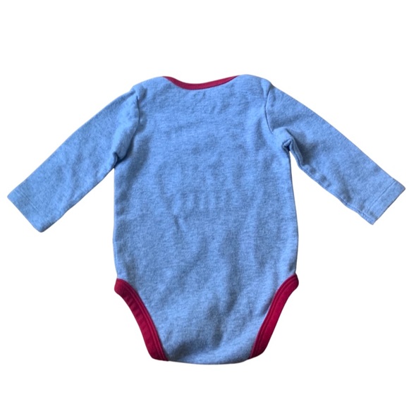 Carter’s Christmas Baby Onesie original Mistletoe Kisser Size 6 months - Picture 4 of 9